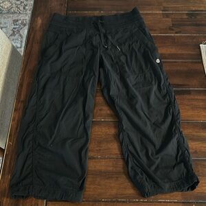 Lululemon black dance studio capris size 6